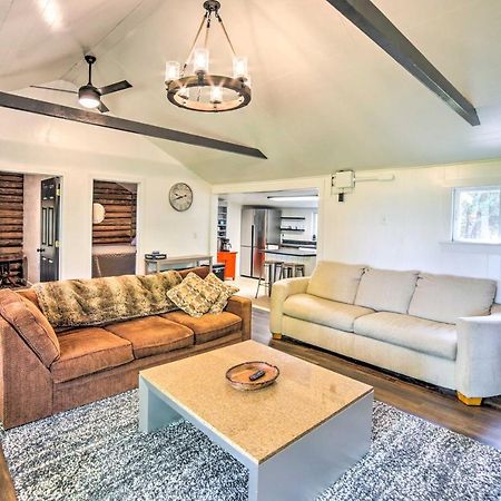 Crivitz Lakefront Escape With Boat Dock And Slip! Exterior foto