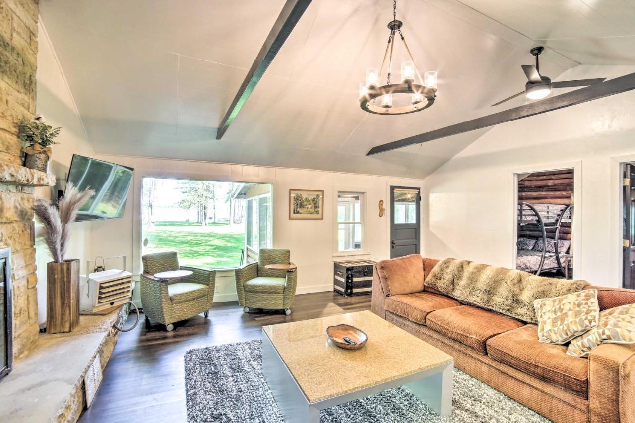 Crivitz Lakefront Escape With Boat Dock And Slip! Exterior foto