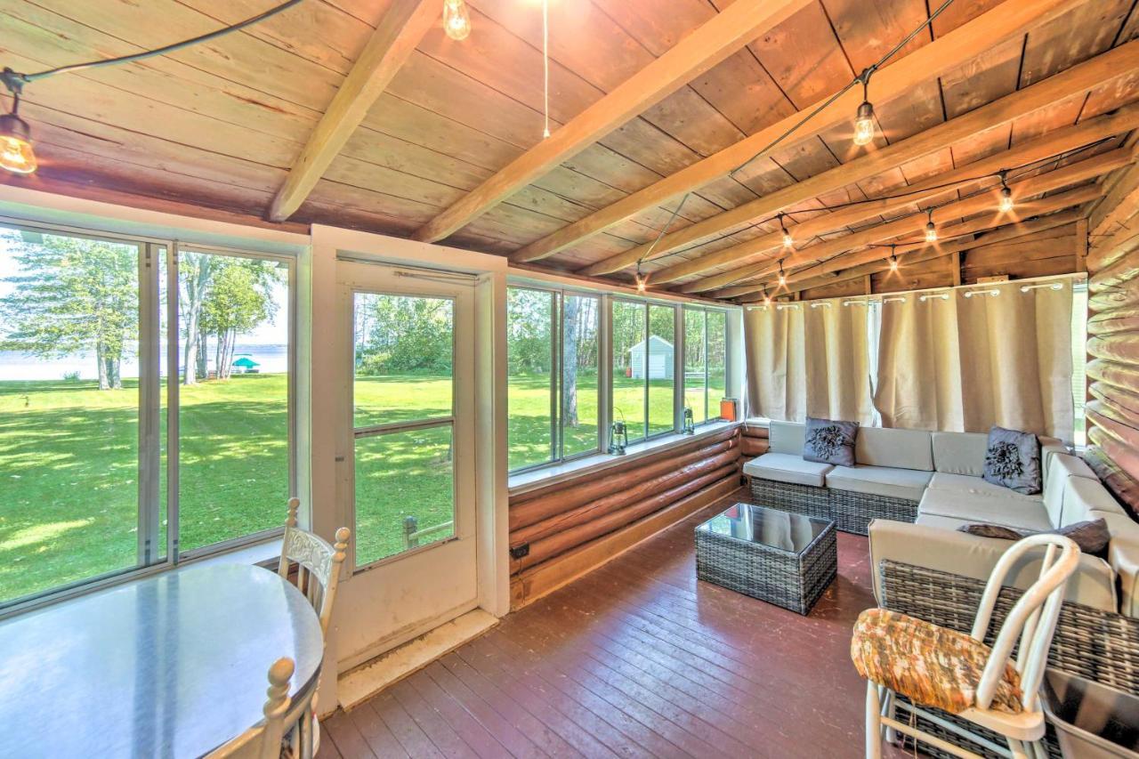 Crivitz Lakefront Escape With Boat Dock And Slip! Exterior foto