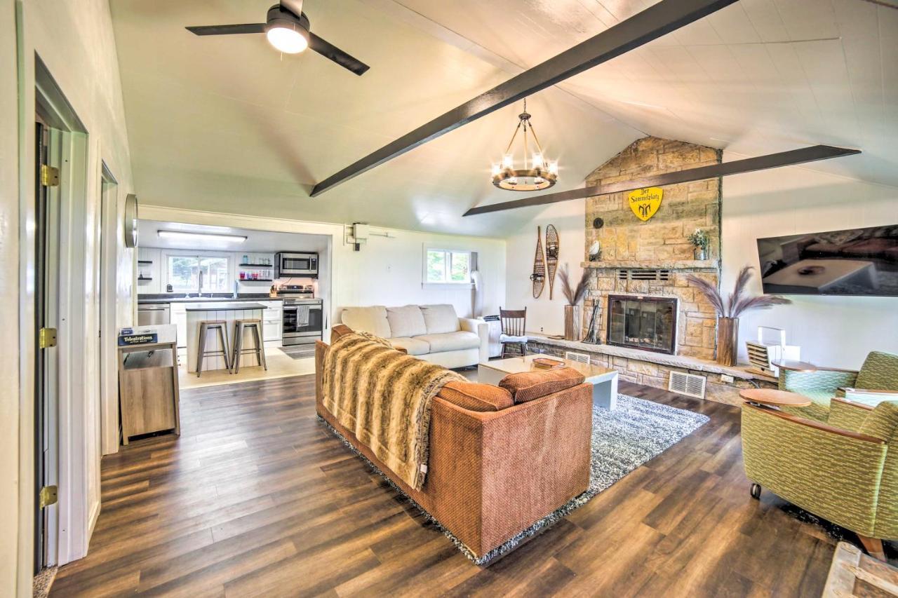 Crivitz Lakefront Escape With Boat Dock And Slip! Exterior foto